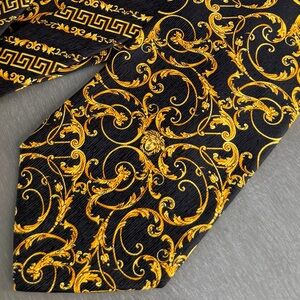 Vintage Gianni Versace Black & Gold Baroque Baracco Print Silk Neck Tie Medusa